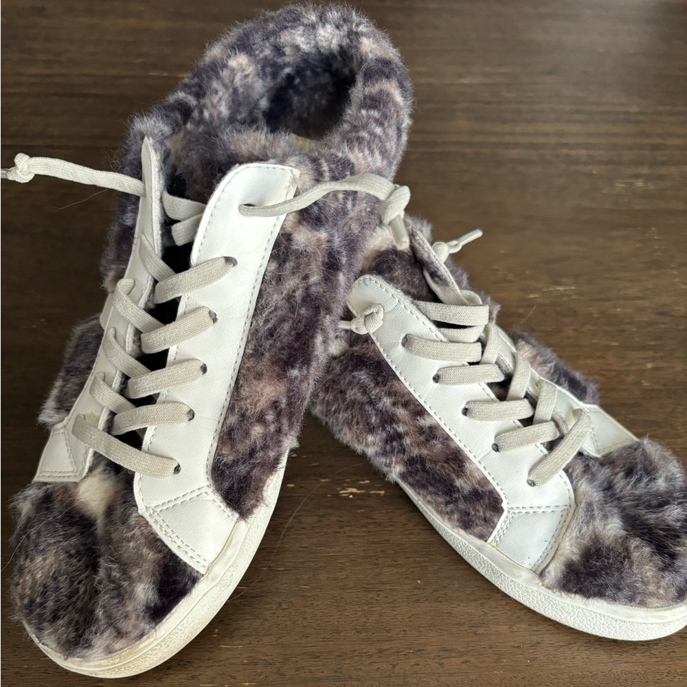Vintage Havana charcoal gray faux fur slide sneakers size 8